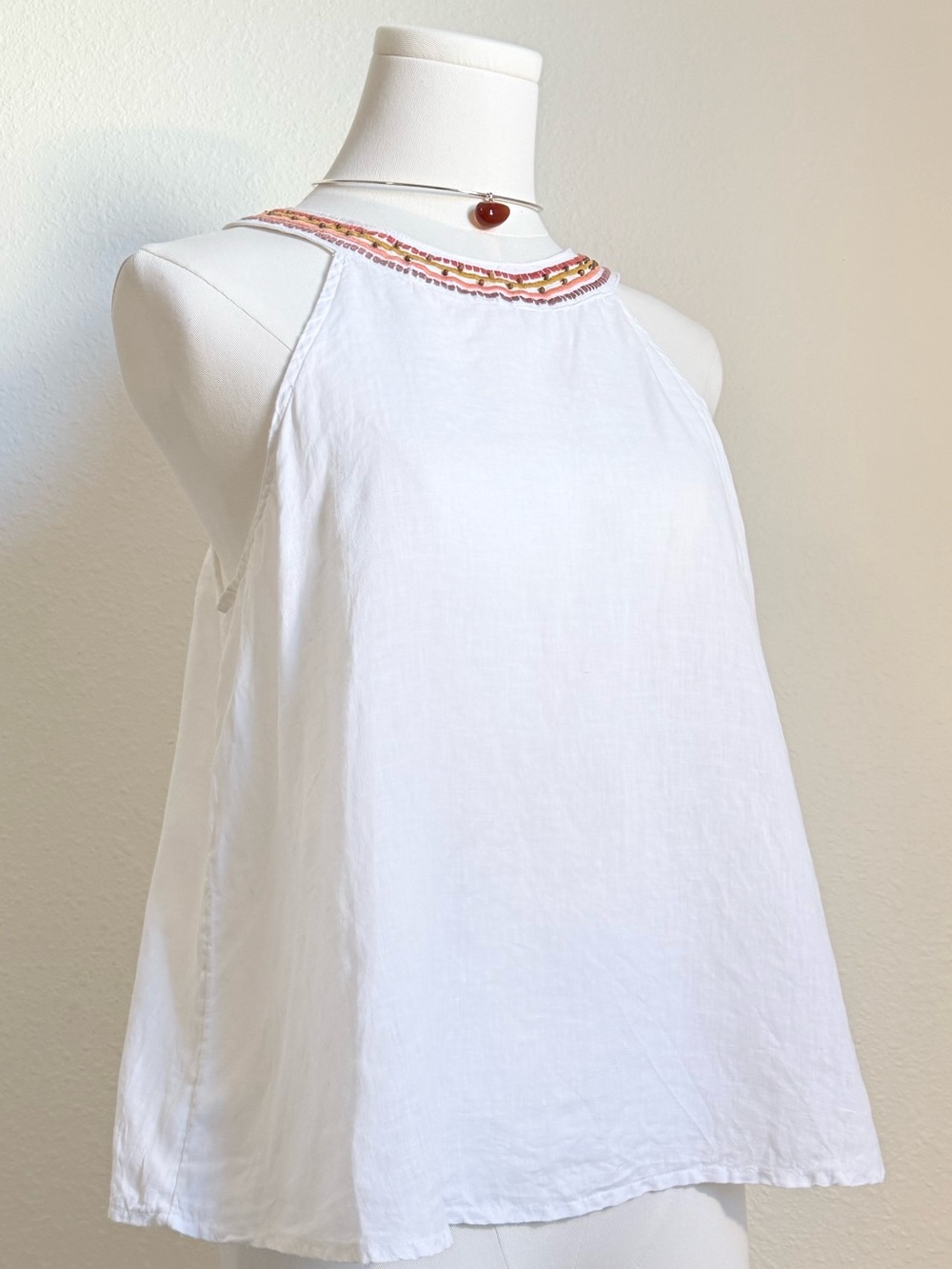 Cynthia Rowley Linen Embroidered Trim Halter Top Boho Chic Goddess Retro